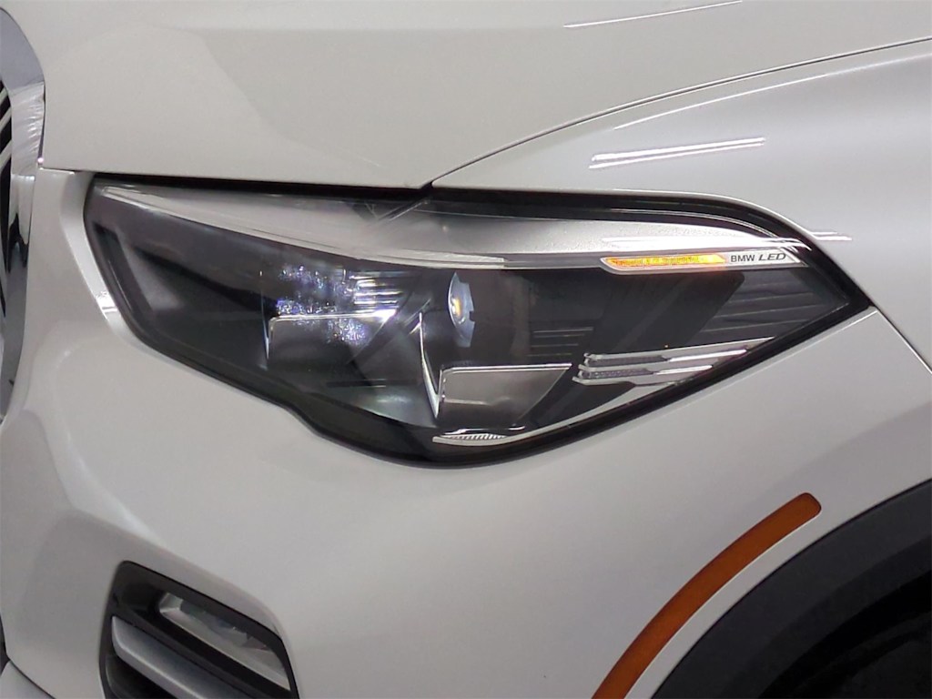 Thumbnail: 2021 BMW X5 - 23