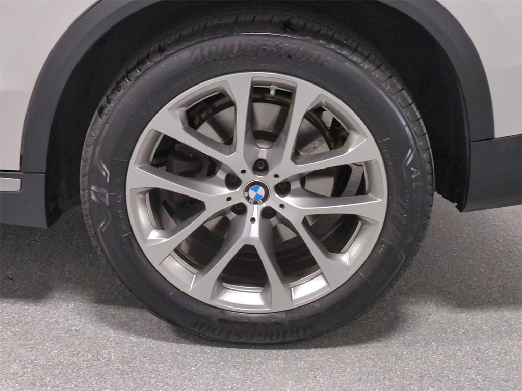 Thumbnail: 2021 BMW X5 - 8