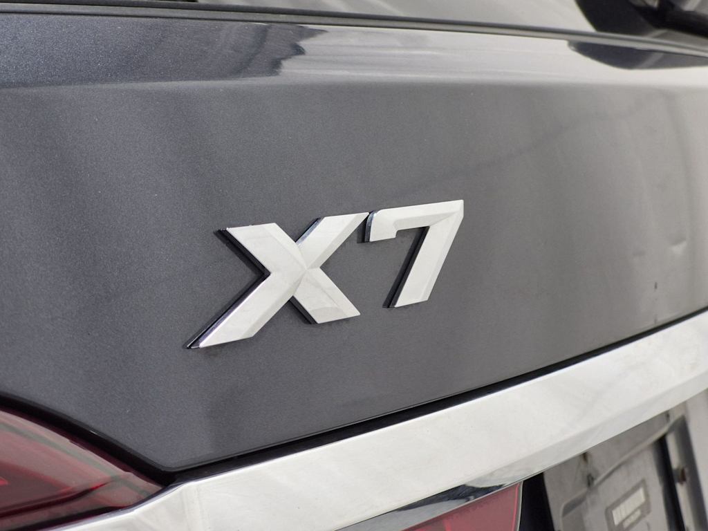Thumbnail: 2019 BMW X7 - 7