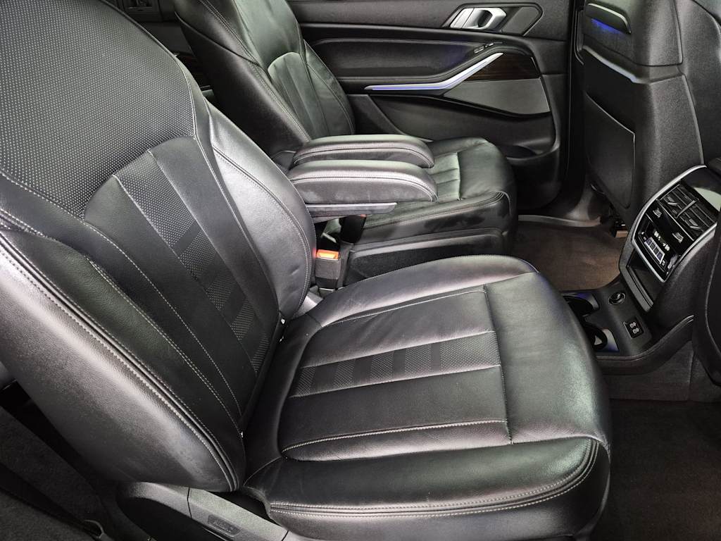 Thumbnail: 2019 BMW X7 - 12