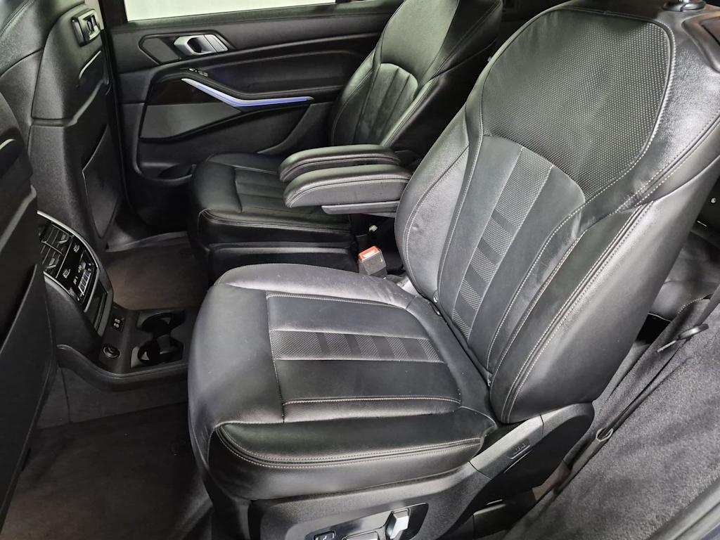 Thumbnail: 2019 BMW X7 - 13