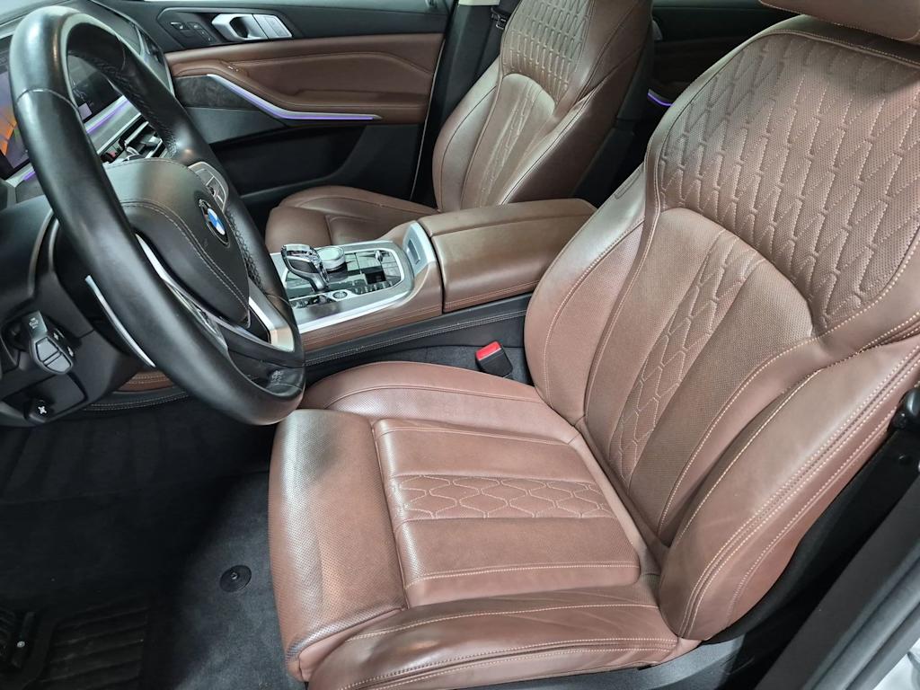 Thumbnail: 2019 BMW X7 - 10