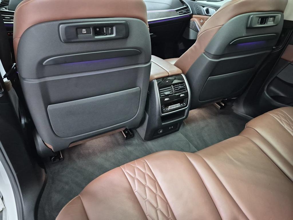 Thumbnail: 2019 BMW X7 - 28