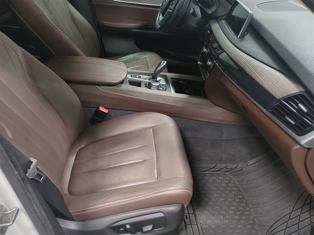 Thumbnail: 2016 BMW X5 - 12