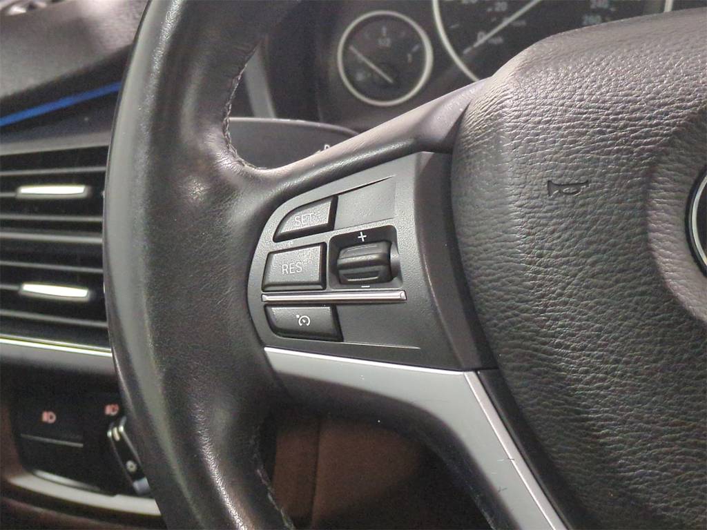 Thumbnail: 2016 BMW X5 - 32
