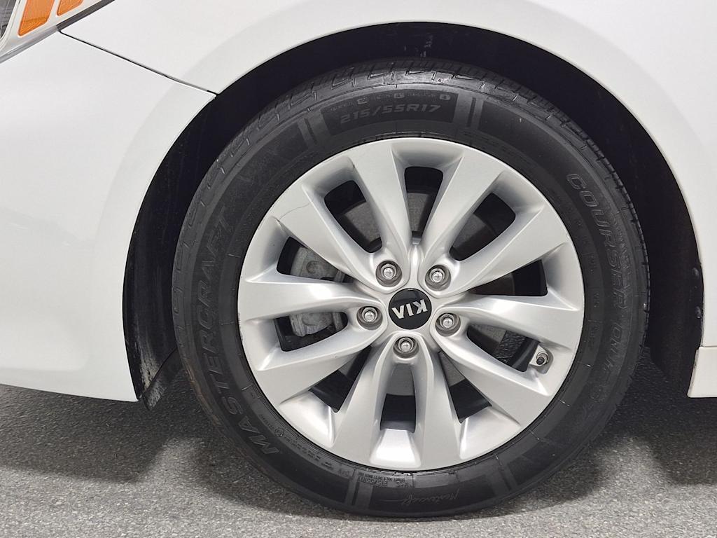 Thumbnail: 2018 Kia Optima - 8
