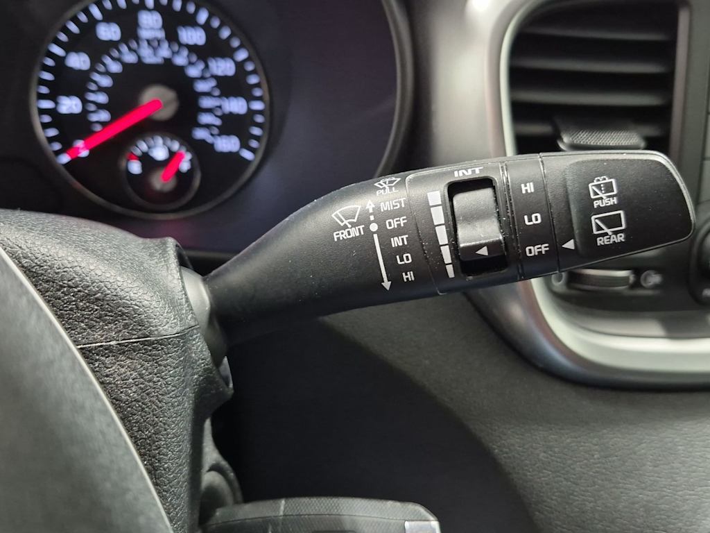 Thumbnail: 2019 Kia Sorento - 17
