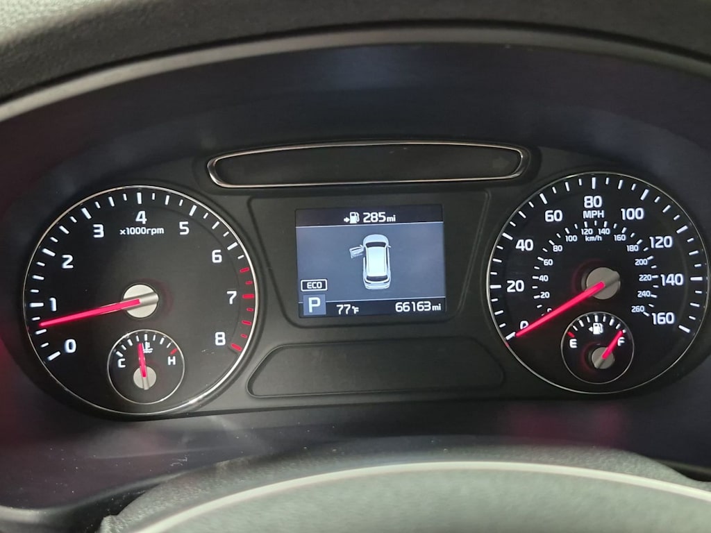 Thumbnail: 2019 Kia Sorento - 32