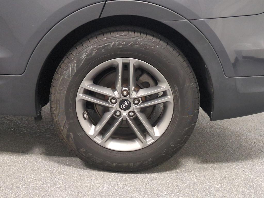 Thumbnail: 2017 Hyundai Santa Fe - 8