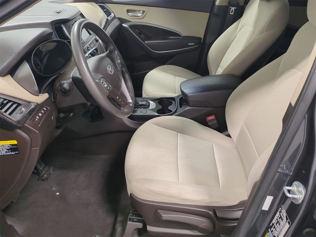 Thumbnail: 2017 Hyundai Santa Fe - 10