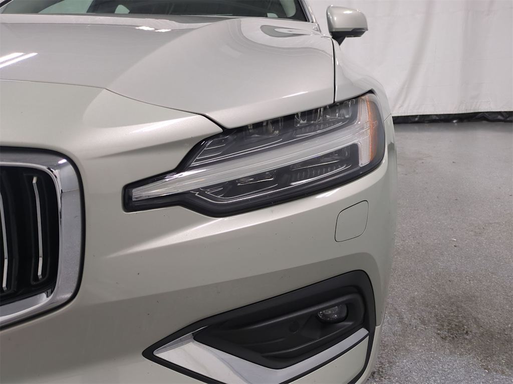 Thumbnail: 2019 Volvo S60 - 25