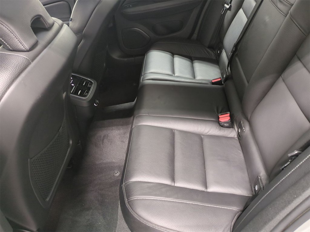 Thumbnail: 2019 Volvo S60 - 29