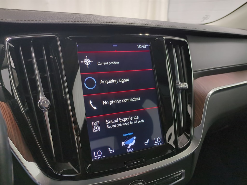 Thumbnail: 2019 Volvo S60 - 15