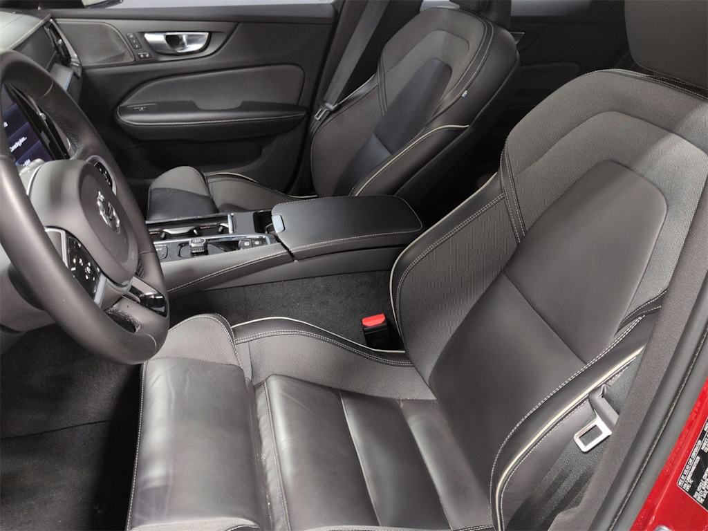 Thumbnail: 2022 Volvo S60 - 11