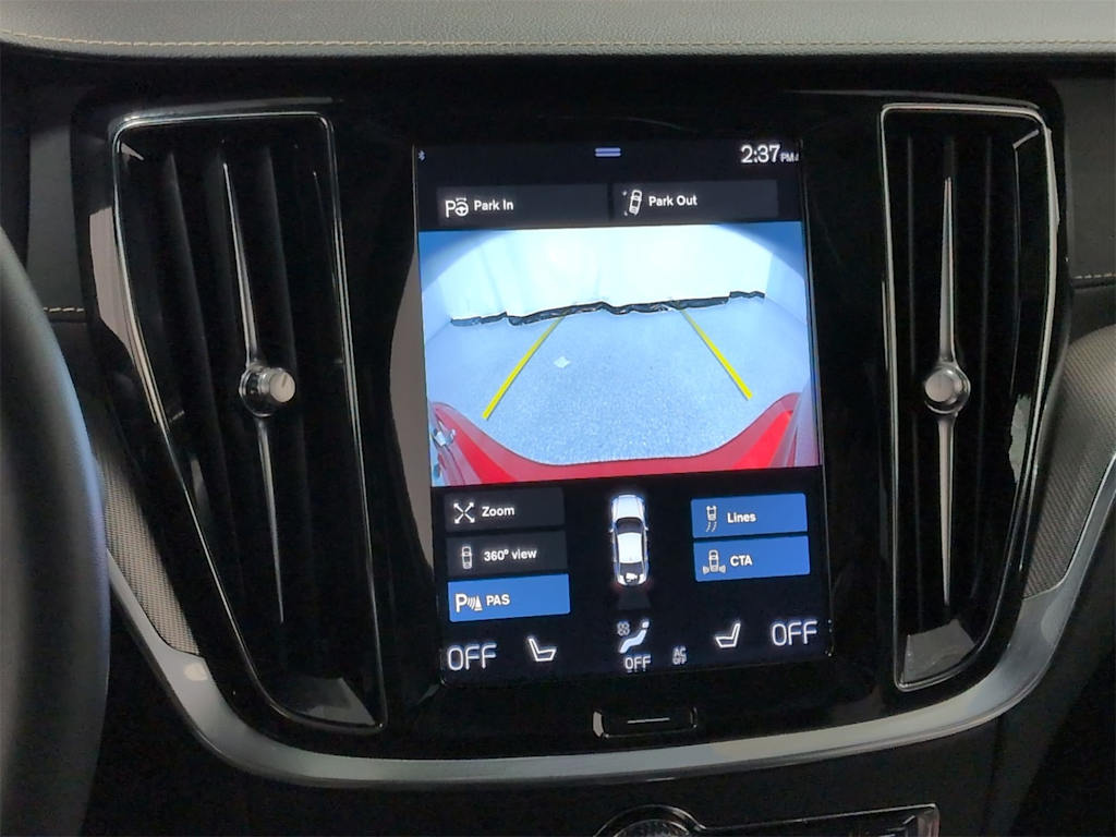 Thumbnail: 2022 Volvo S60 - 35