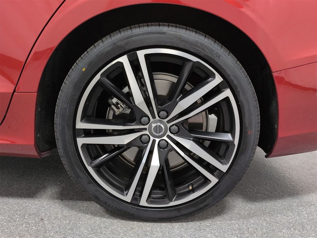 Thumbnail: 2022 Volvo S60 - 8