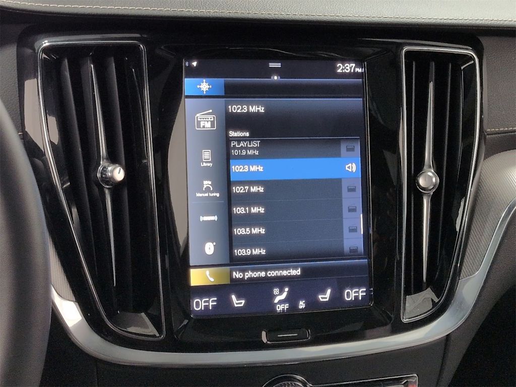 Thumbnail: 2022 Volvo S60 - 15
