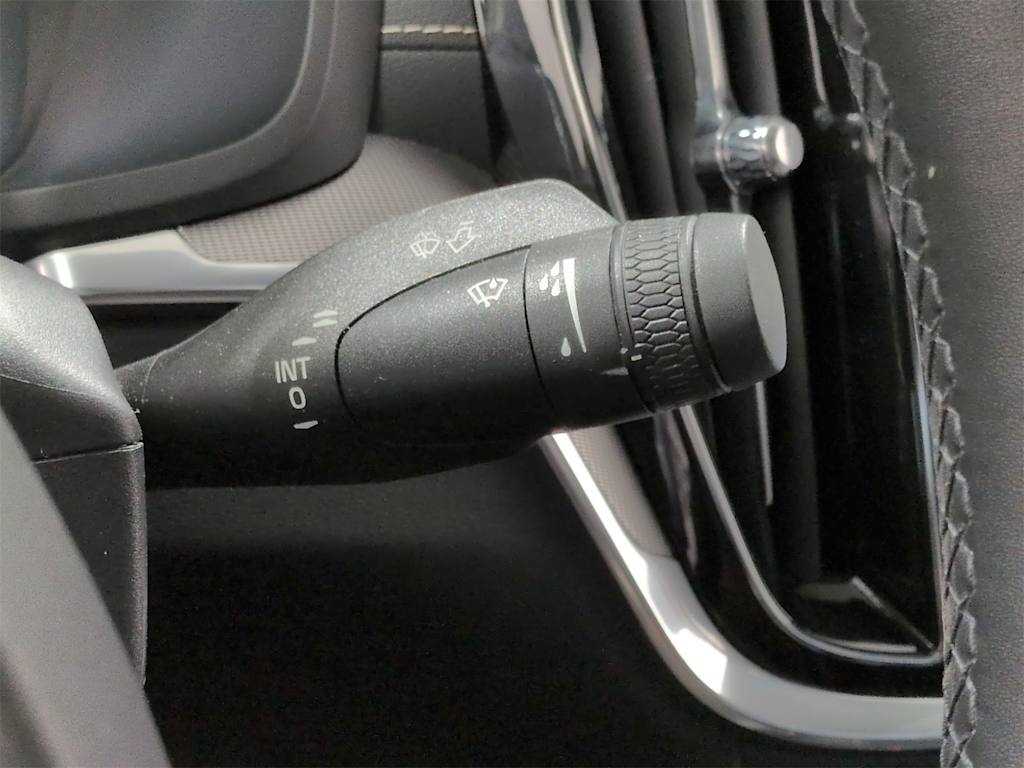 Thumbnail: 2022 Volvo S60 - 16
