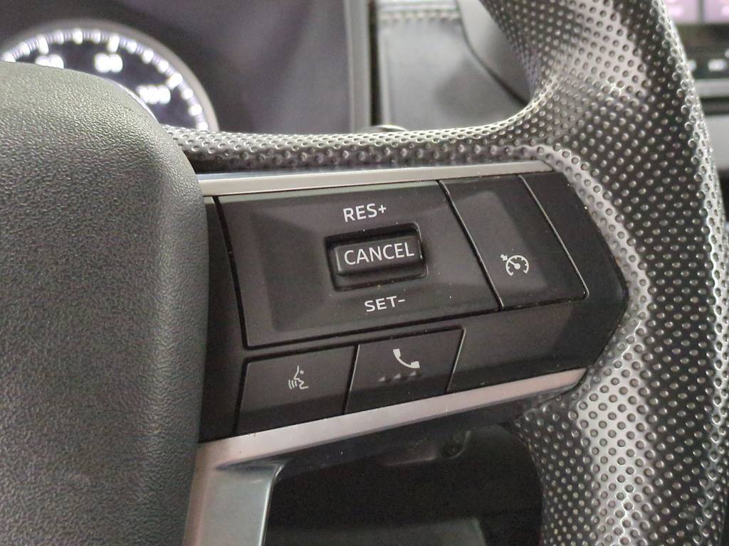 Thumbnail: 2020 Mitsubishi Outlander - 29