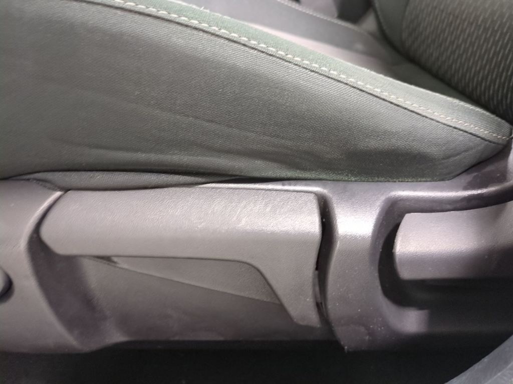 Thumbnail: 2020 Mitsubishi Outlander - 25