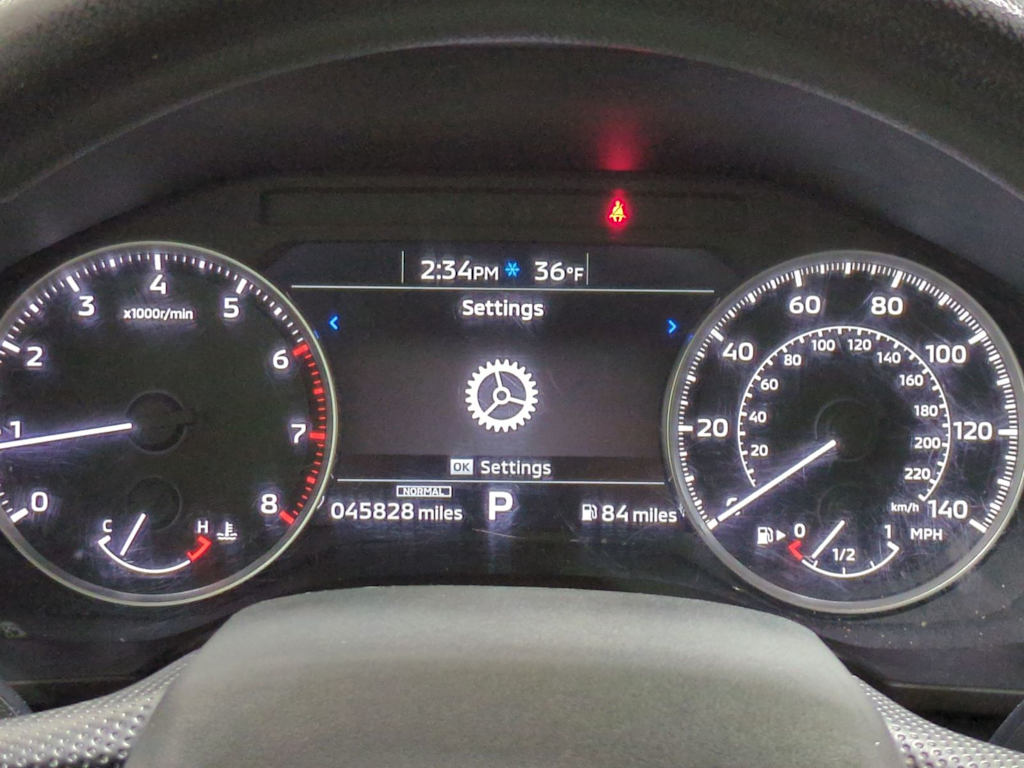 Thumbnail: 2020 Mitsubishi Outlander - 17