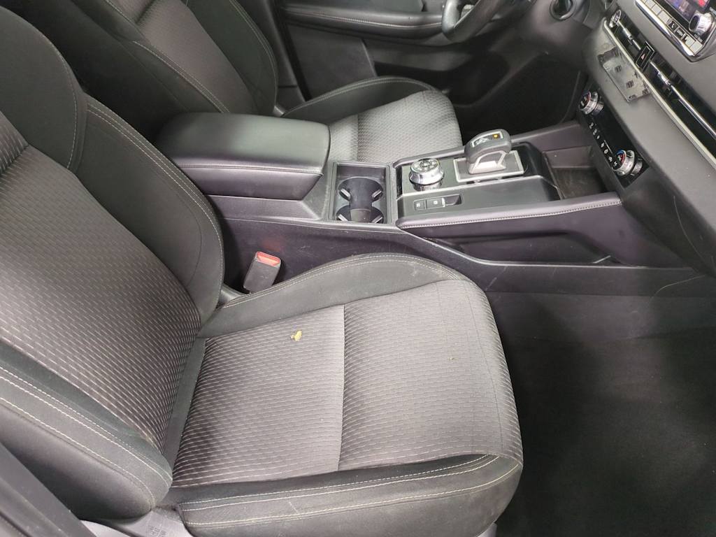 Thumbnail: 2020 Mitsubishi Outlander - 12