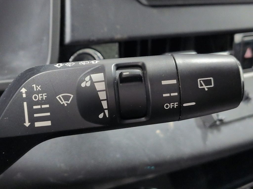 Thumbnail: 2022 Mitsubishi Outlander - 30