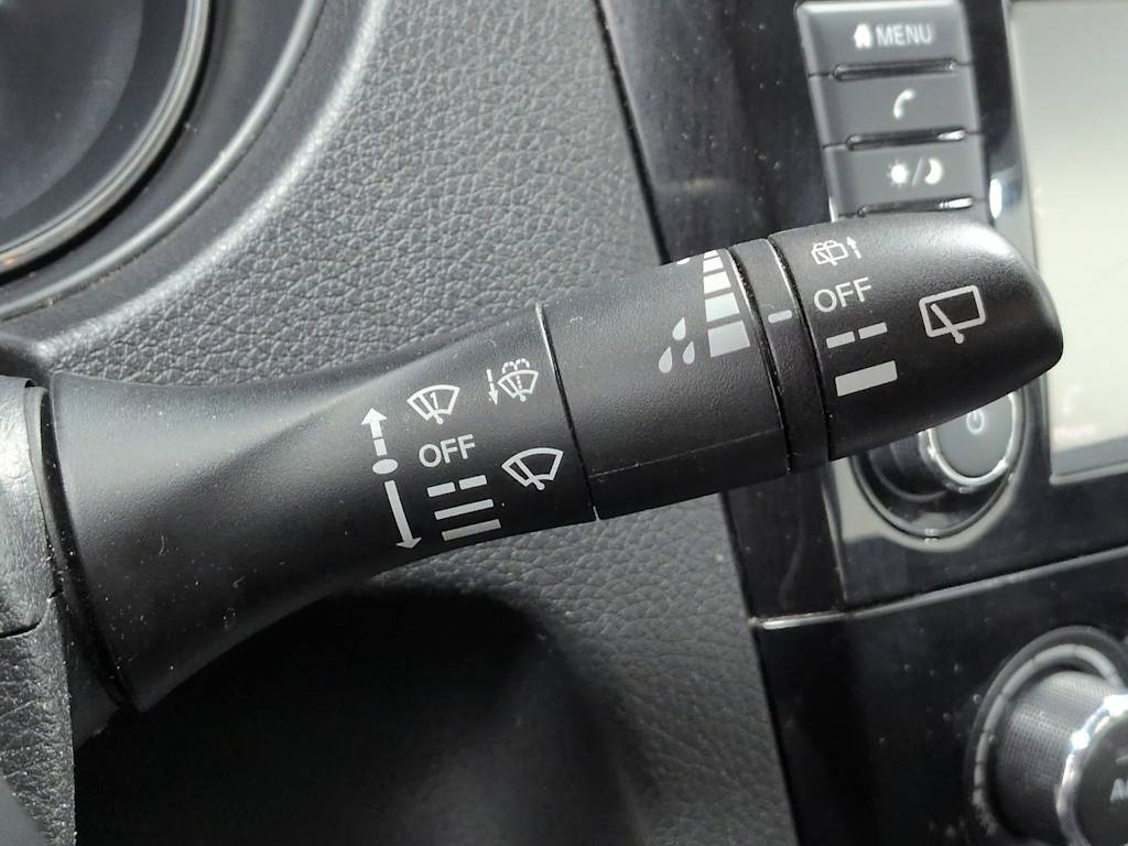 Thumbnail: 2020 Nissan Rogue Sport - 31