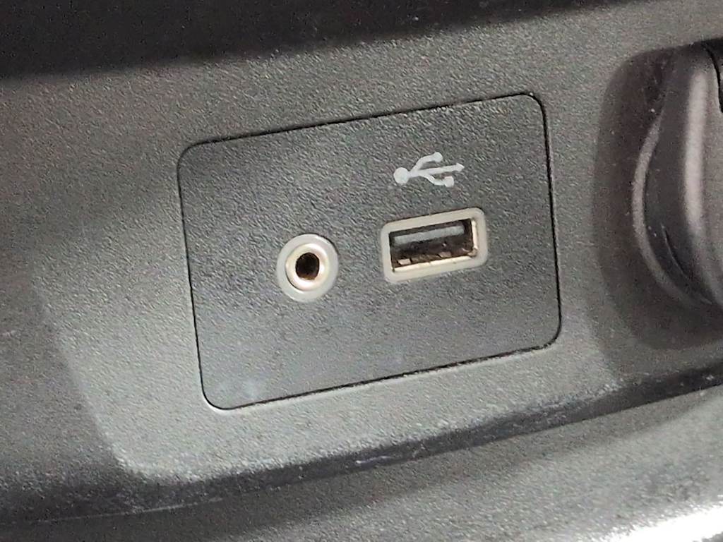 Thumbnail: 2020 Nissan Rogue Sport - 33