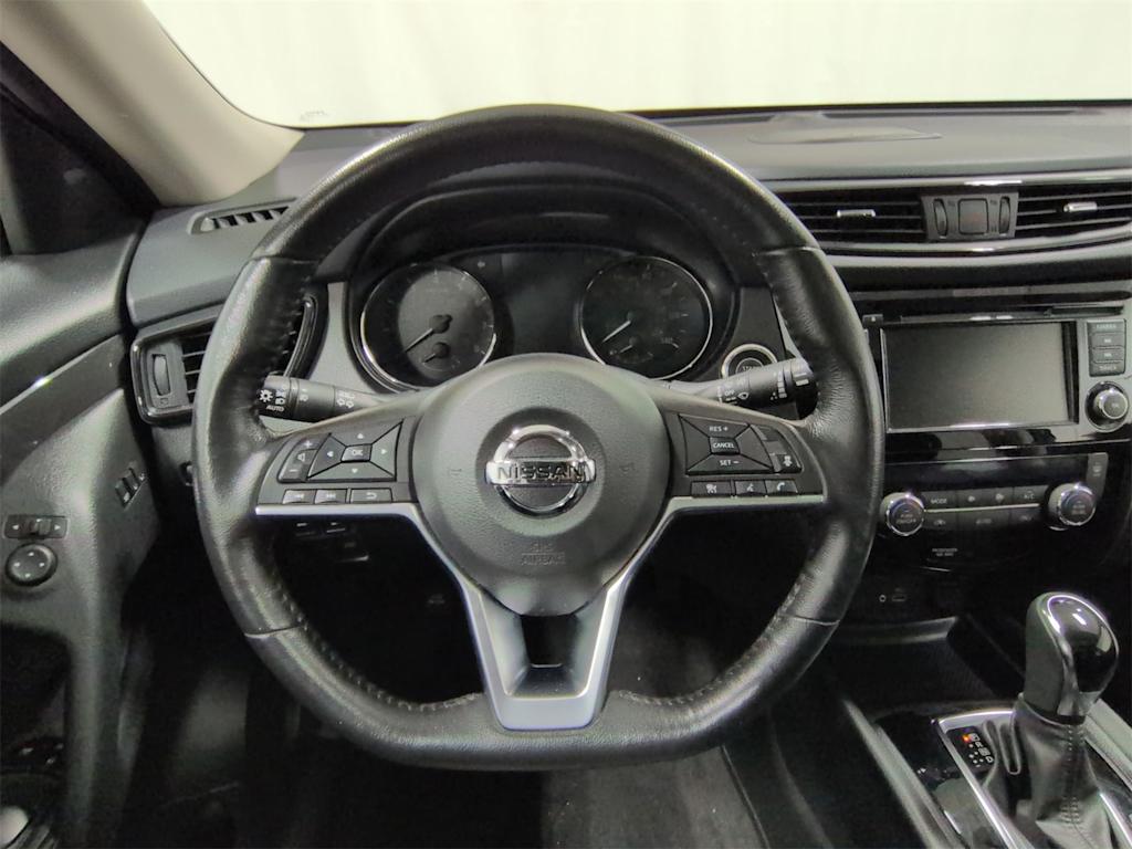 Thumbnail: 2018 Nissan Rogue - 14