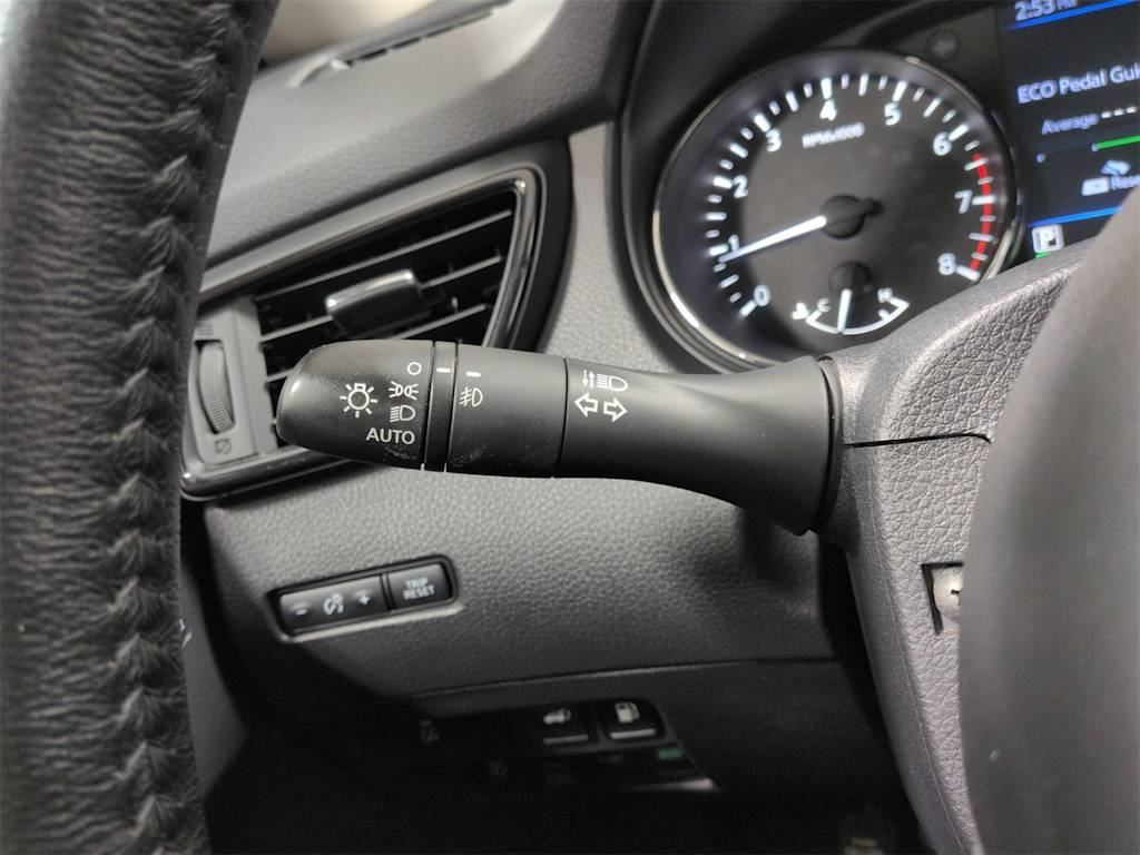 Thumbnail: 2018 Nissan Rogue - 35