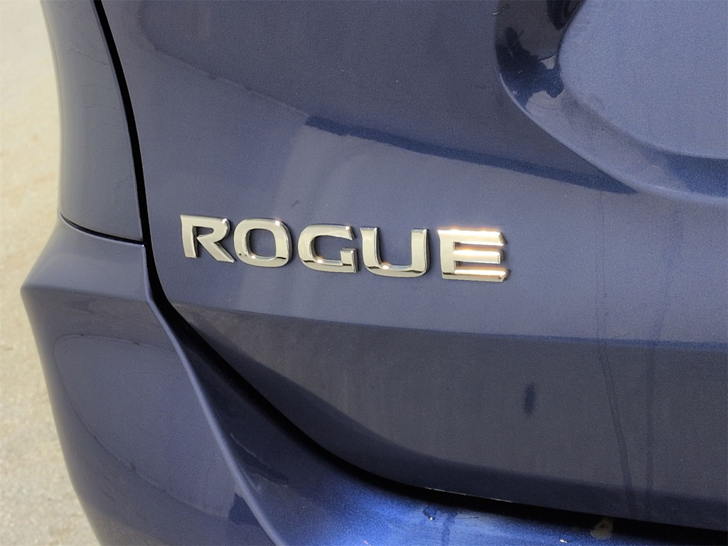 Thumbnail: 2018 Nissan Rogue - 7