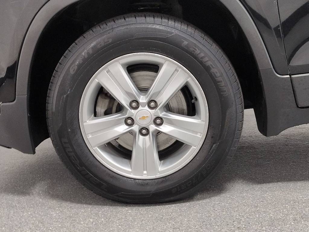 Thumbnail: 2019 Chevrolet Trax - 8
