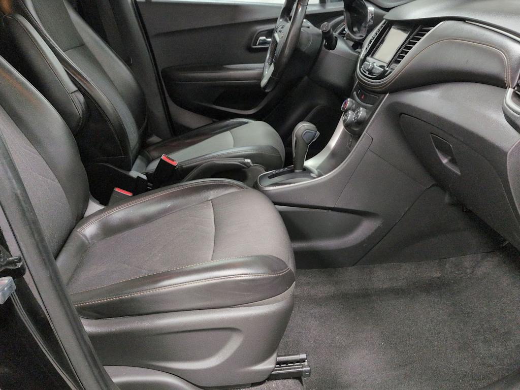 Thumbnail: 2019 Chevrolet Trax - 12
