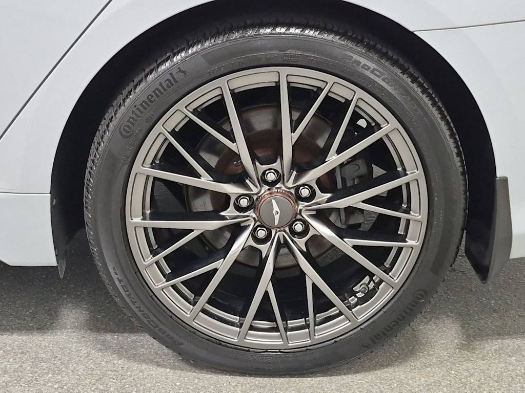 Thumbnail: 2019 Genesis G80 - 8