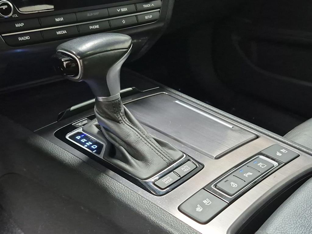 Thumbnail: 2019 Genesis G80 - 38