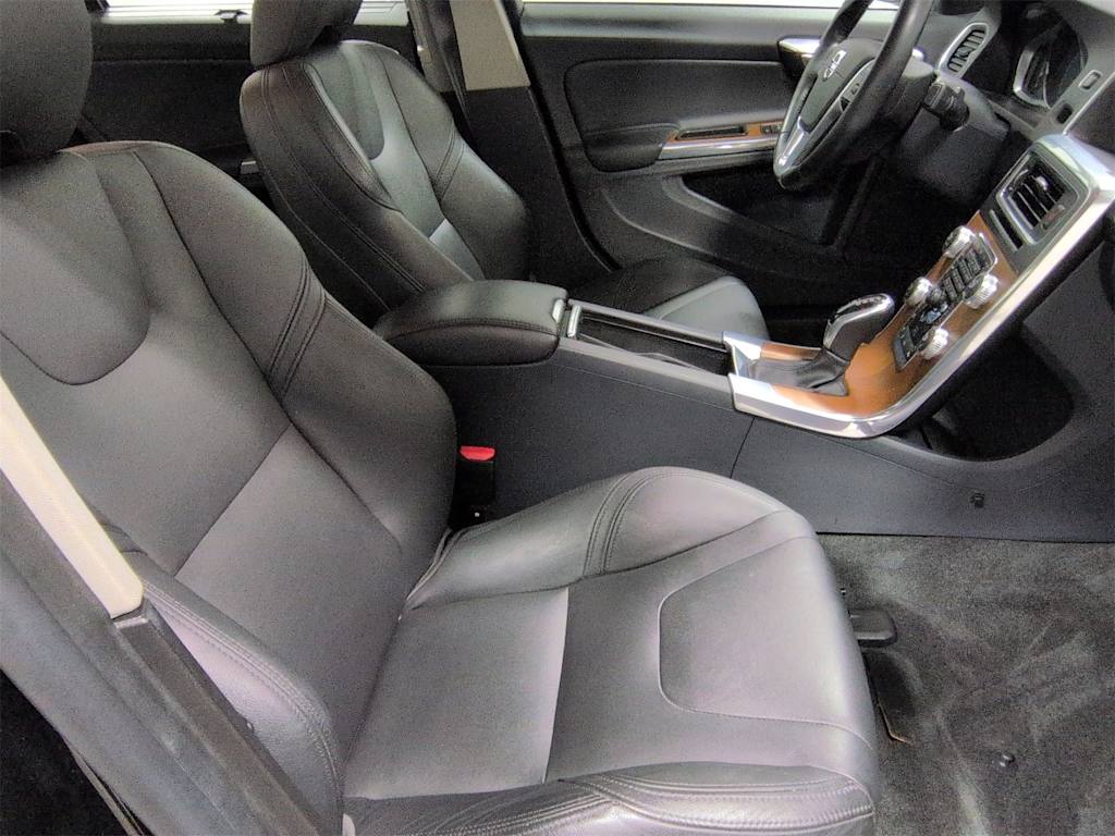 Thumbnail: 2016 Volvo S60 - 12