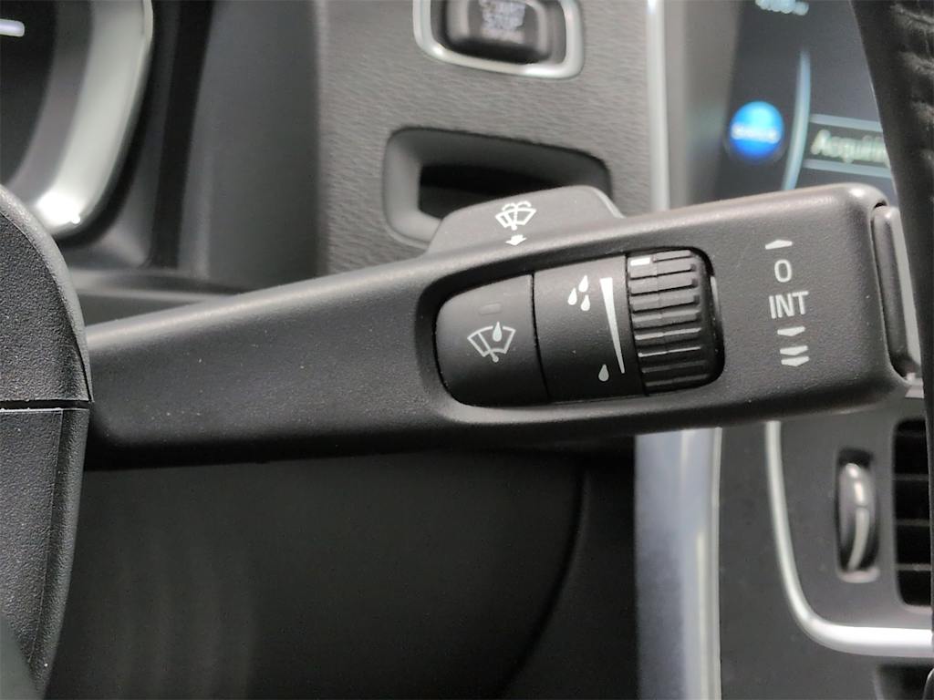 Thumbnail: 2016 Volvo S60 - 34