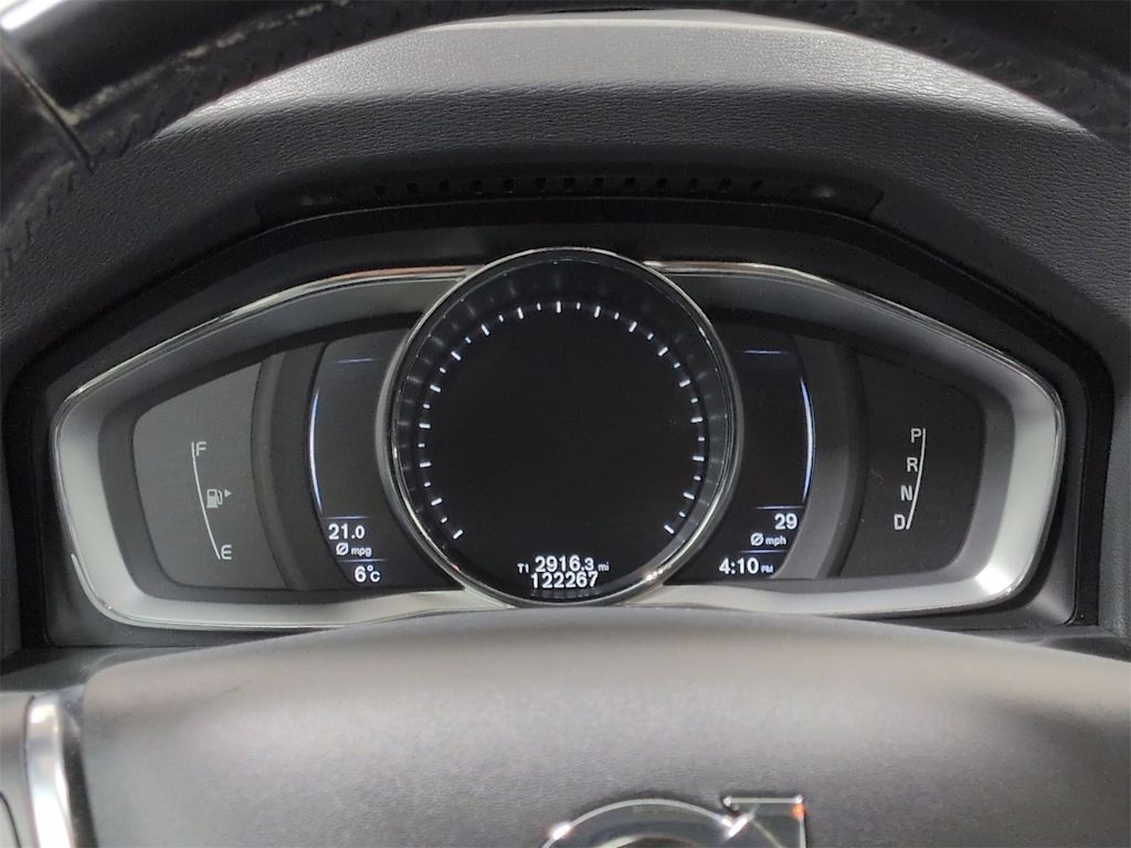 Thumbnail: 2016 Volvo S60 - 17