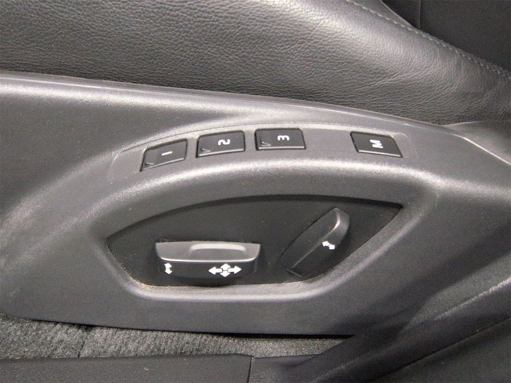 Thumbnail: 2016 Volvo S60 - 27