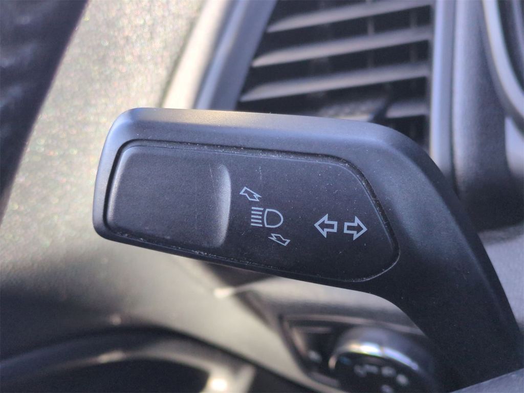 Thumbnail: 2019 Ford EcoSport - 32