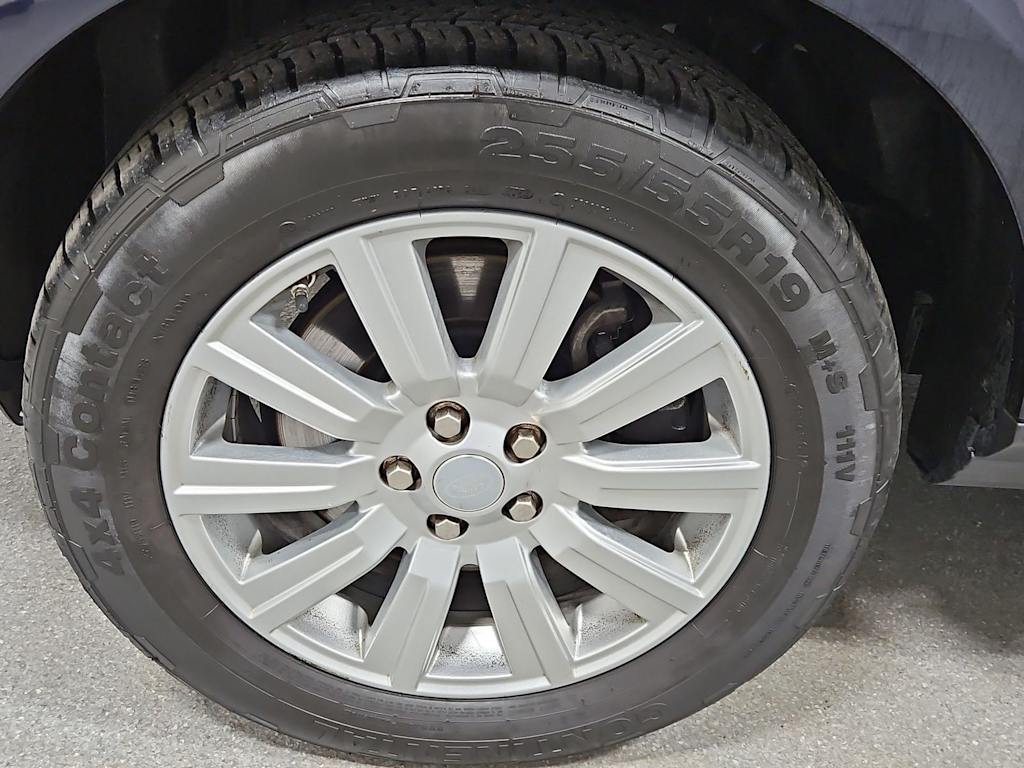 Thumbnail: 2016 Land Rover LR4 - 8