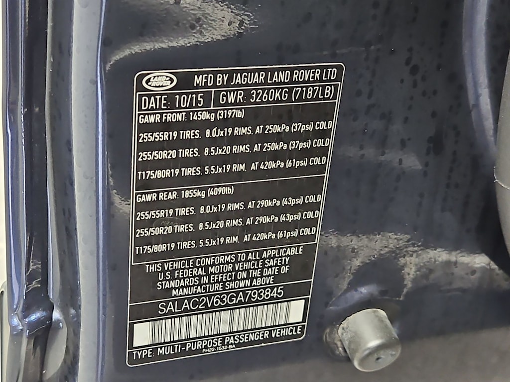 Thumbnail: 2016 Land Rover LR4 - 19