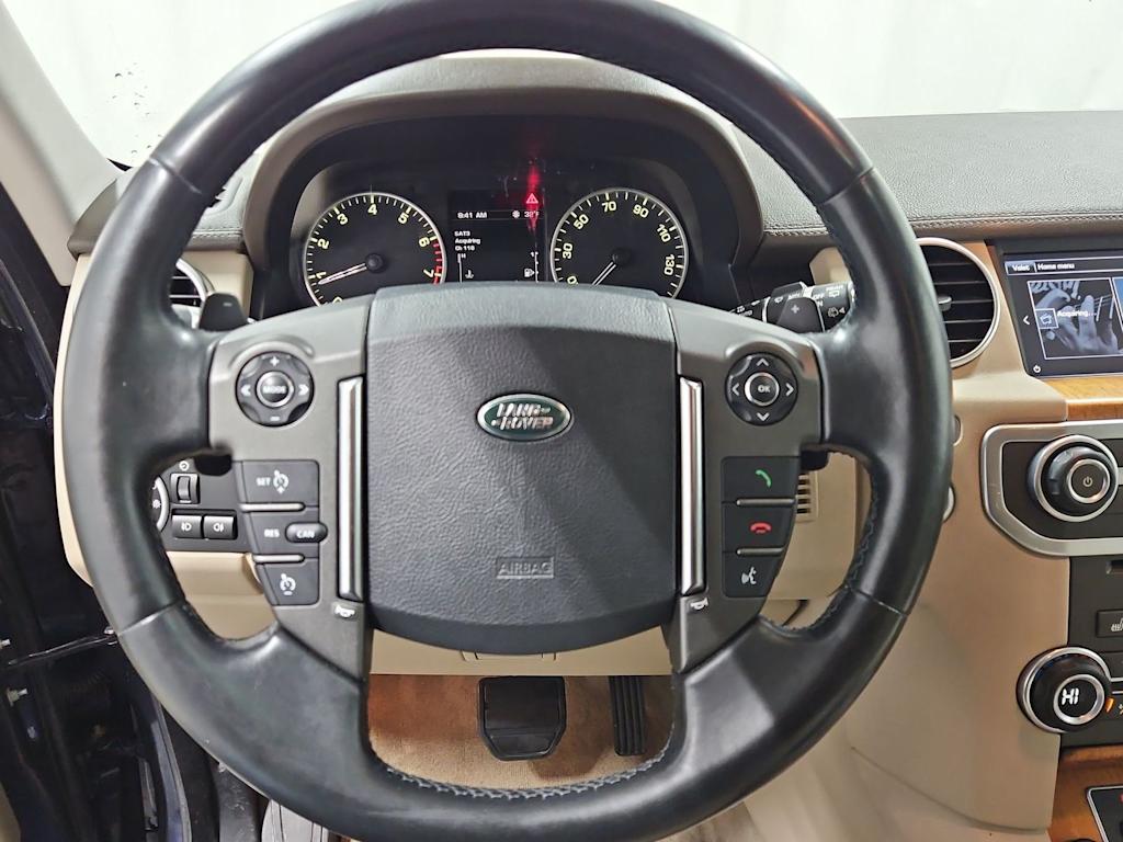 Thumbnail: 2016 Land Rover LR4 - 14