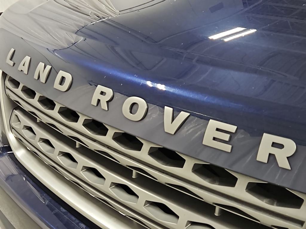 Thumbnail: 2016 Land Rover LR4 - 25