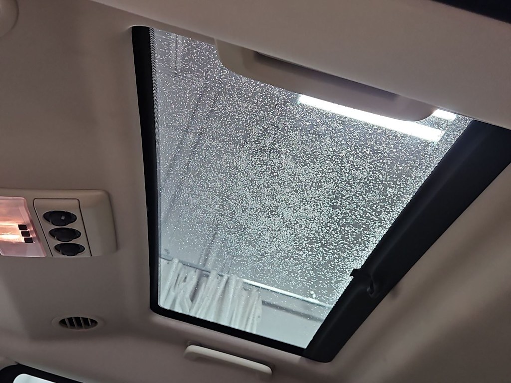 Thumbnail: 2016 Land Rover LR4 - 27