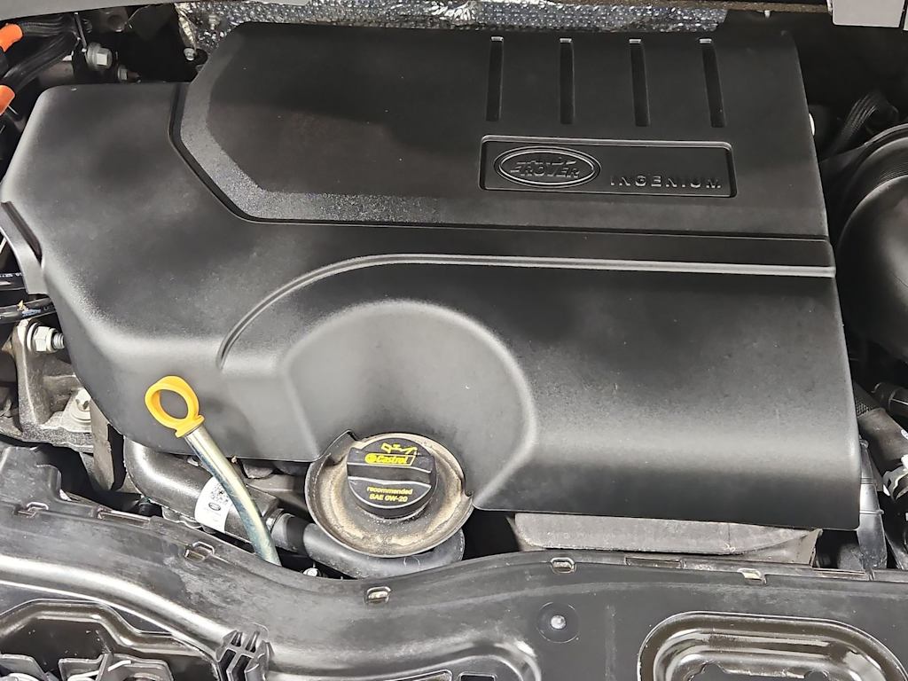 Thumbnail: 2025 Land Rover Discovery Sport - 9