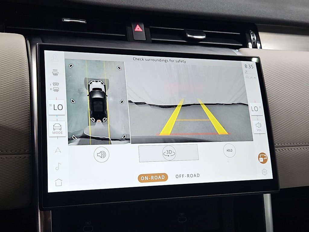 Thumbnail: 2025 Land Rover Discovery Sport - 32