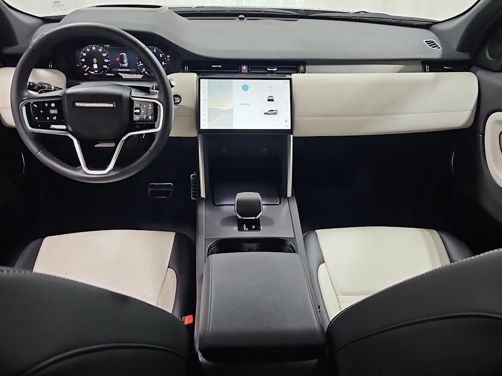 Thumbnail: 2025 Land Rover Discovery Sport - 10