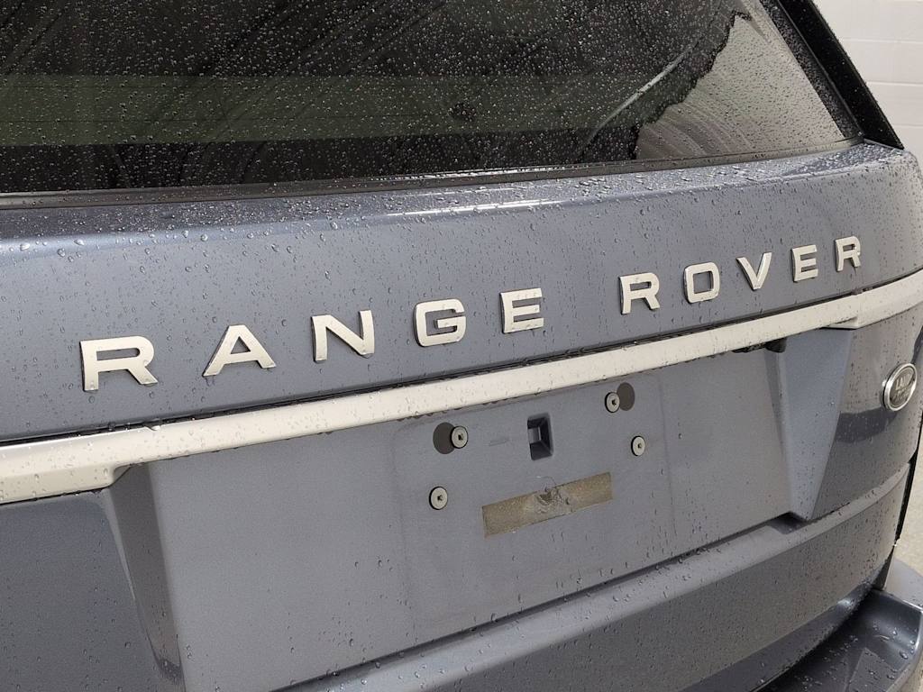 Thumbnail: 2021 Land Rover Range Rover - 25
